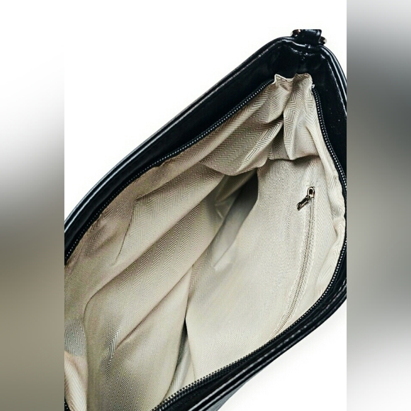 🆕️Goth Faux Black Leather Fringe Pewter Studded Rivet Cross Crossbody Purse Bag - Picture 9 of 9